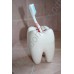 Подставка для зубных щёток в виде красивого зубика